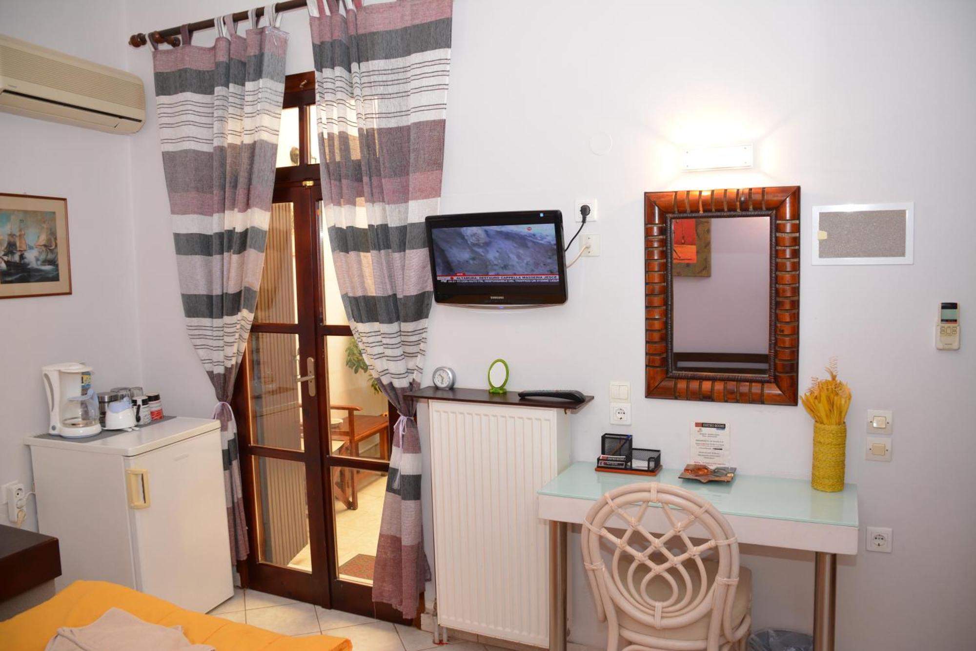 Enetiko Rooms Chania  Exterior photo